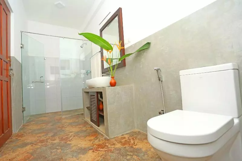 Hotelli Villa Peacock Walahanduwa  Galle