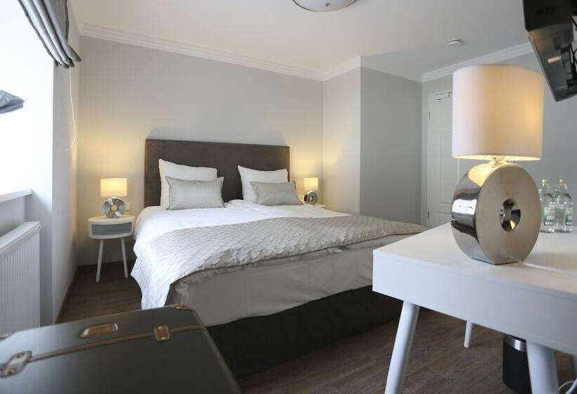 Отель Zur Schlossschmiede