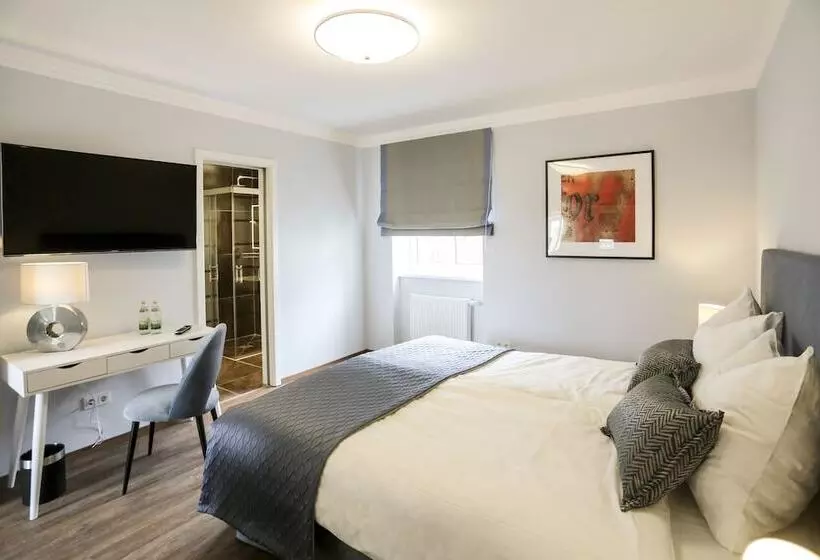 Hotelli Zur Schlossschmiede