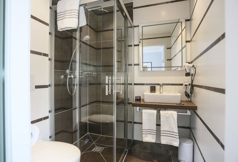 בית מלון כפרי Zur Schlossschmiede