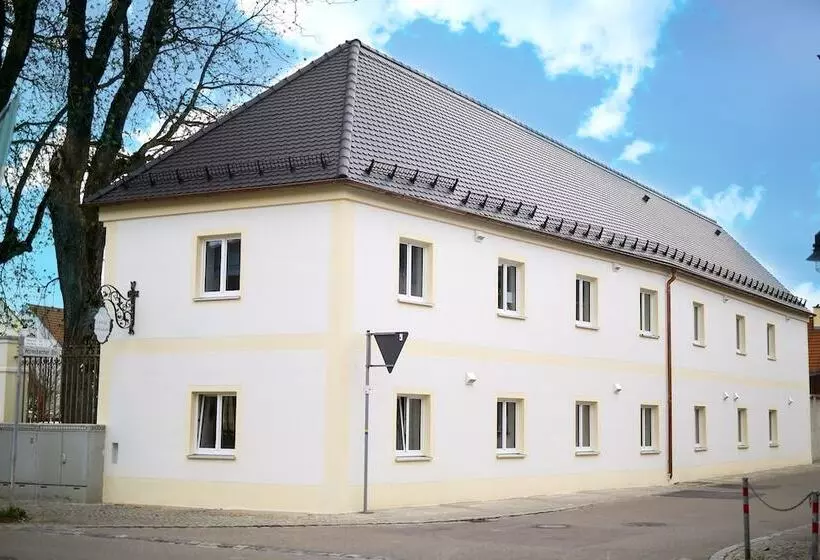 Hotelli Zur Schlossschmiede