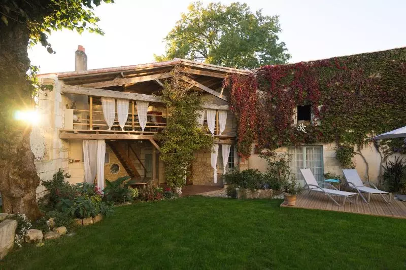 ペンション La Tillaie Spa Et Sauna