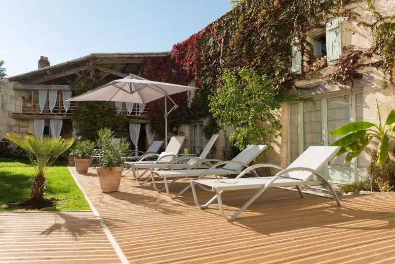 ペンション La Tillaie Spa Et Sauna