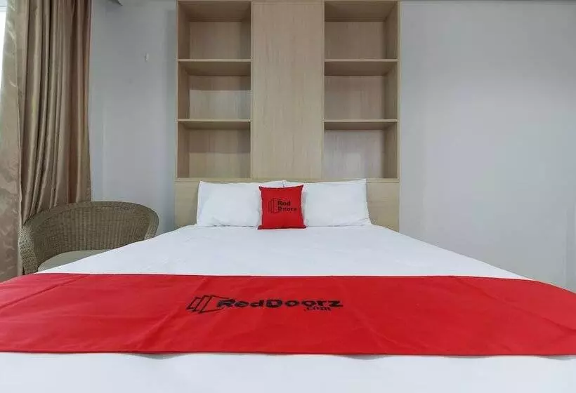 پانسیون Reddoorz @ Patal Senayan 4