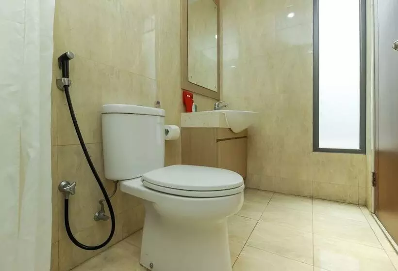 پانسیون Reddoorz @ Patal Senayan 4