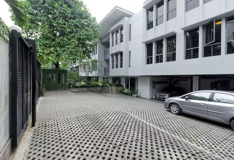 پانسیون Reddoorz @ Patal Senayan 4
