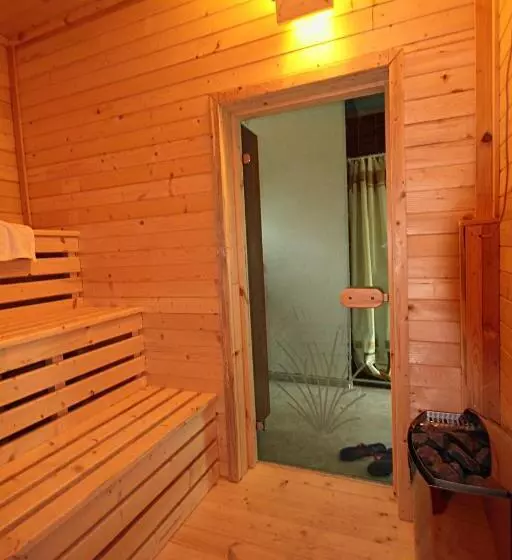 ペンション Yan Bibiyan Guest House