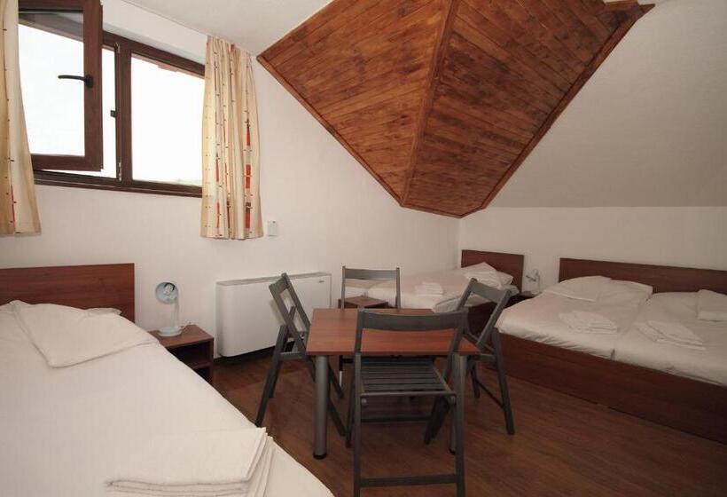 펜션 Yan Bibiyan Guest House