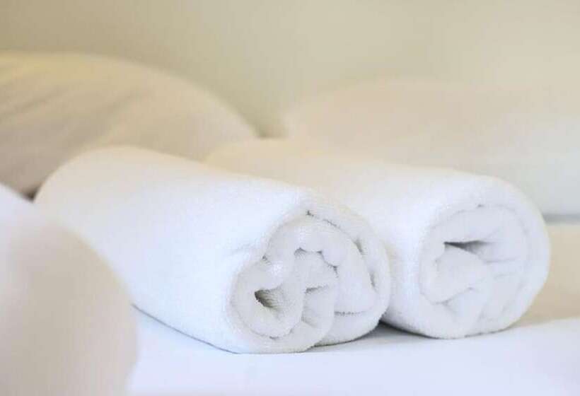 استراحتگاه Mediteran Travel Mobile Homes Basko Polje