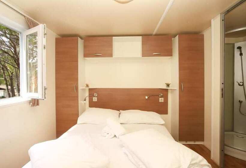 استراحتگاه Mediteran Travel Mobile Homes Basko Polje