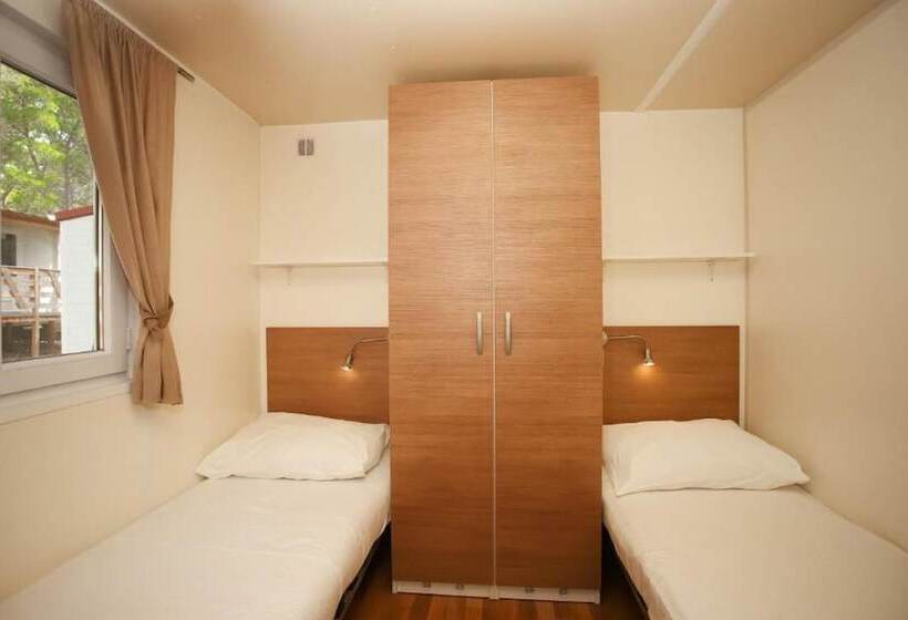 استراحتگاه Mediteran Travel Mobile Homes Basko Polje