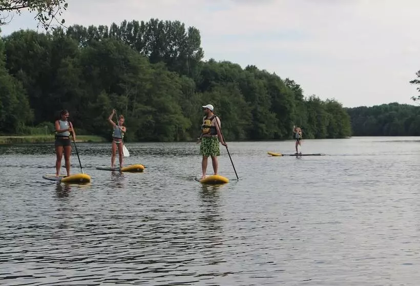 リゾートホテル Village Vacances La Vallée De L Yonne