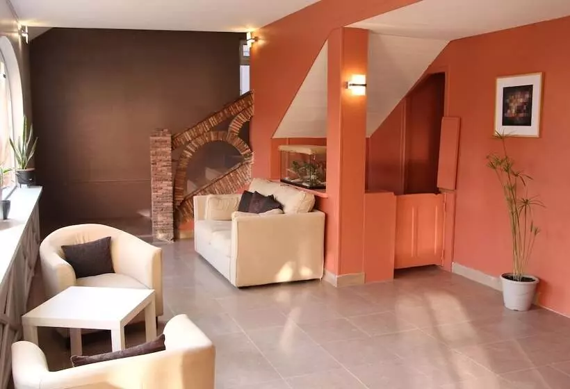 リゾートホテル Village Vacances La Vallée De L Yonne