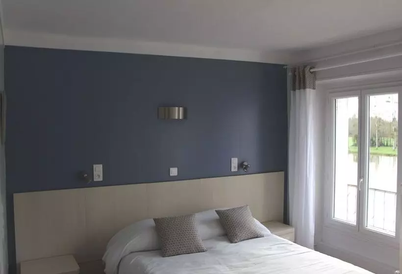 リゾートホテル Village Vacances La Vallée De L Yonne