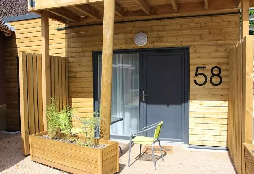 リゾートホテル Village Vacances La Vallée De L Yonne