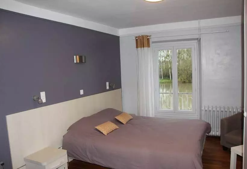 リゾートホテル Village Vacances La Vallée De L Yonne