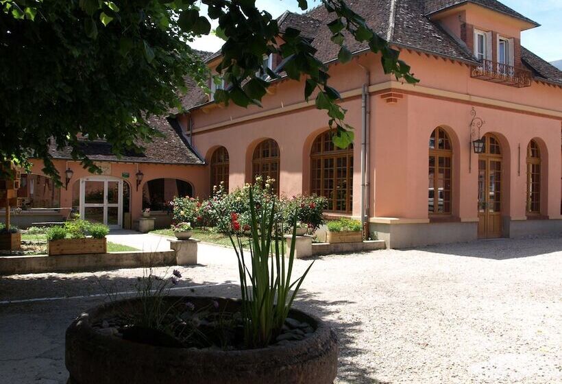 منتجع Village Vacances La Vallée De L Yonne