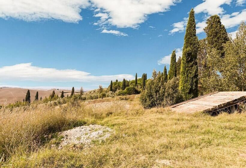 Private Garden And Pool, Near Siena And Crete Senesi