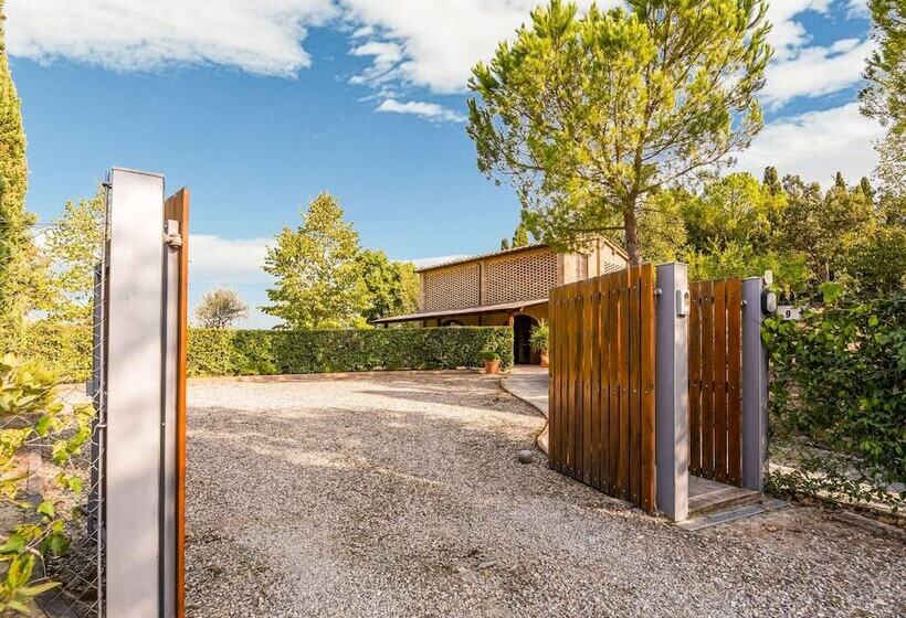 Private Garden And Pool, Near Siena And Crete Senesi