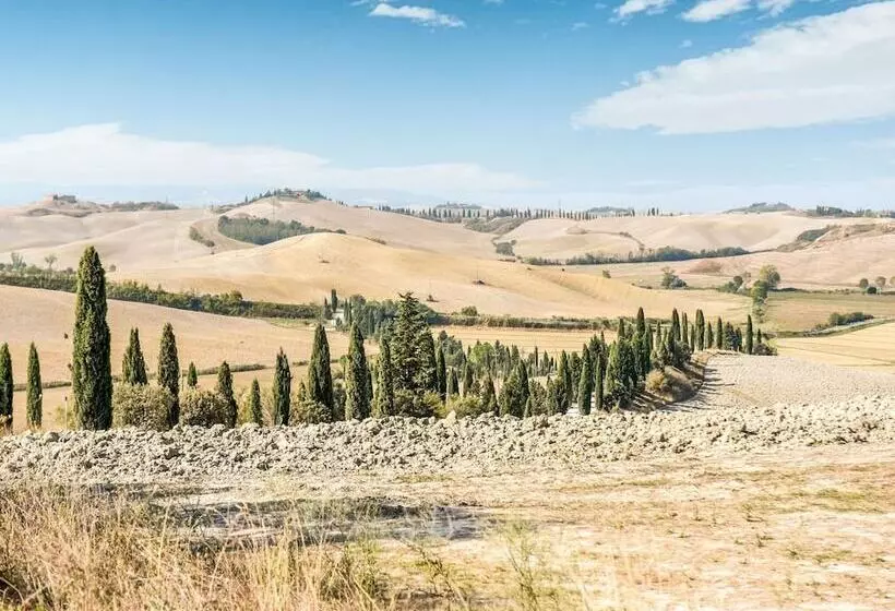 Private Garden And Pool, Near Siena And Crete Senesi
