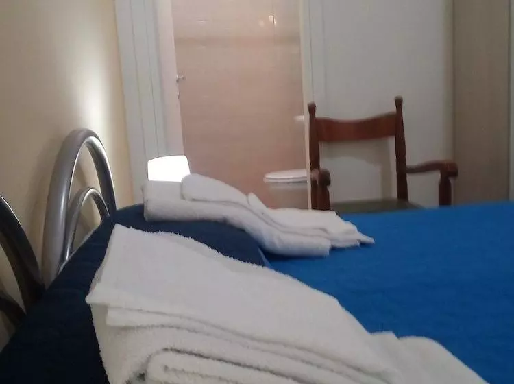 Aamiaismajoitus (B&B) Locazione Turistica Torre Squillace