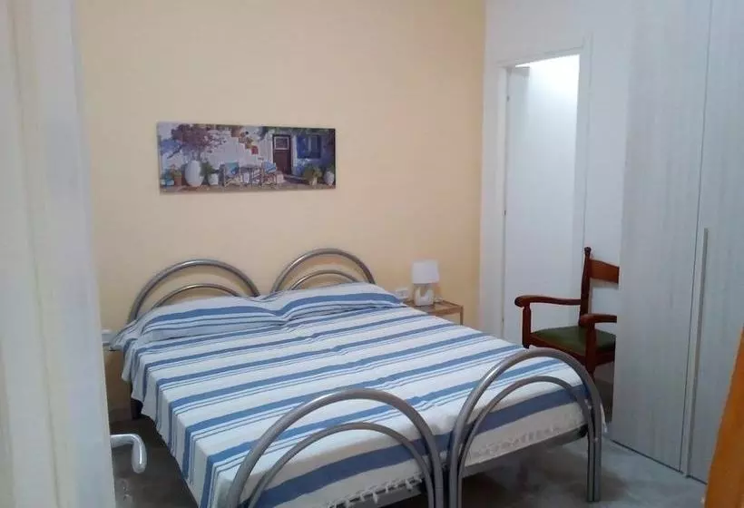 Aamiaismajoitus (B&B) Locazione Turistica Torre Squillace