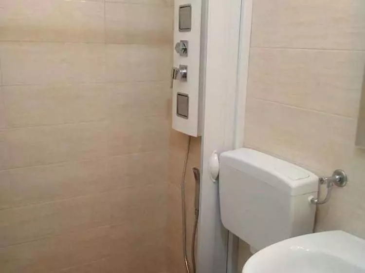Aamiaismajoitus (B&B) Locazione Turistica Torre Squillace
