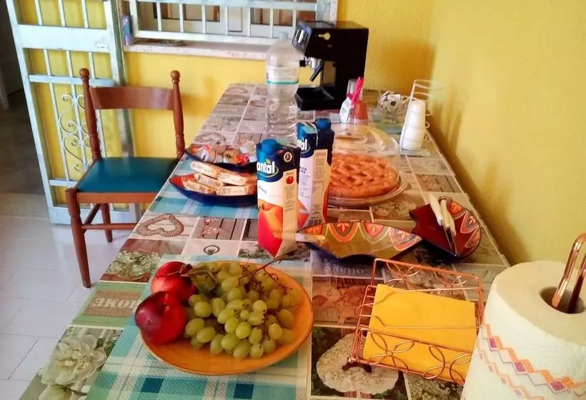 Aamiaismajoitus (B&B) Locazione Turistica Torre Squillace