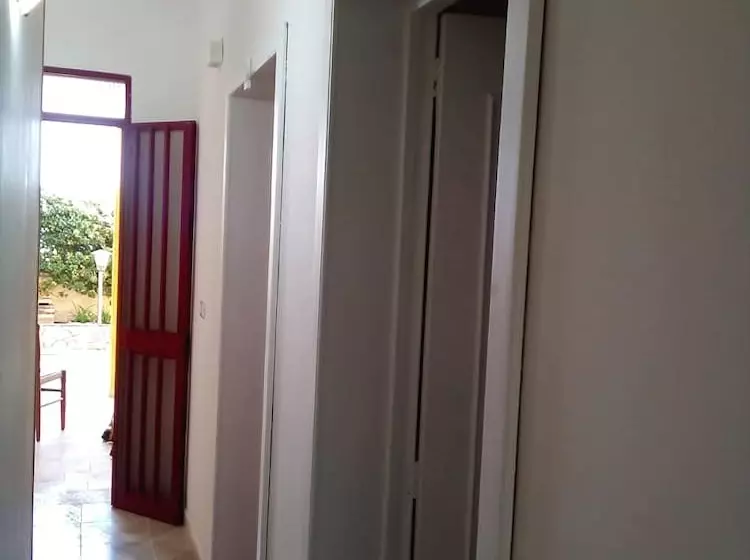 Aamiaismajoitus (B&B) Locazione Turistica Torre Squillace