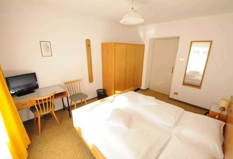 Hotelli Ciasa Soreghina