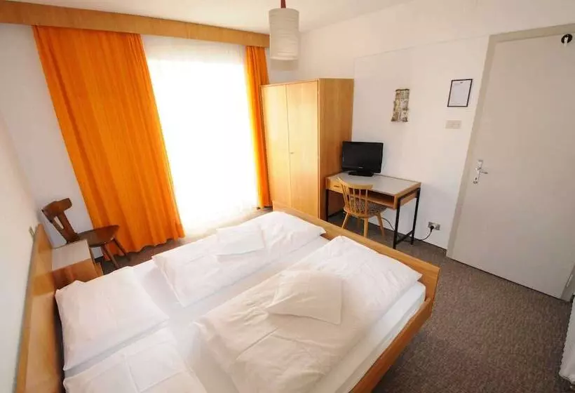 Hotelli Ciasa Soreghina