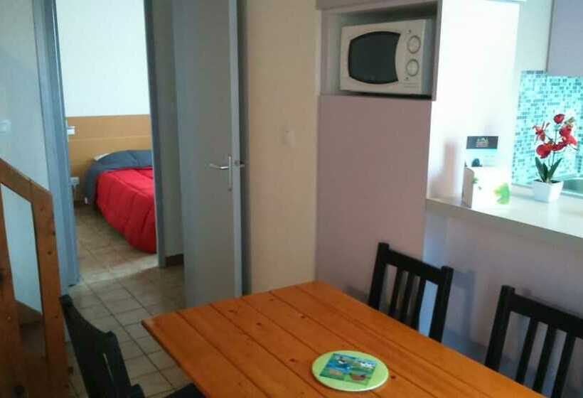 호텔 Parc De Loisirs Du Faillal   Gîtes