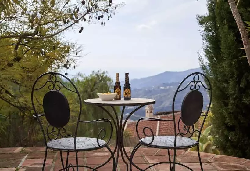 Hotelli Casa Rural Cómpeta Piscina Barbacoa Y Vista