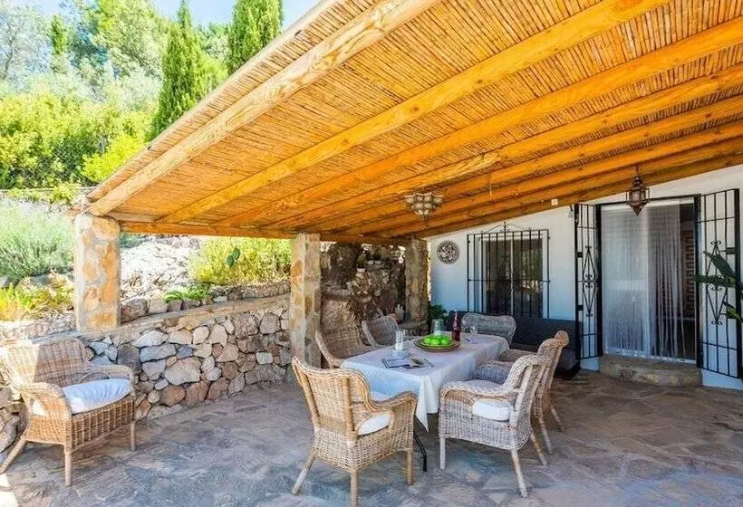 Hotelli Casa Rural Cómpeta Piscina Barbacoa Y Vista