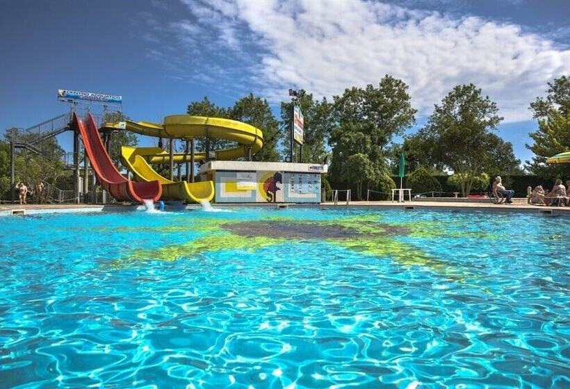 Отель Victoria Mobilehome In Centro Vacanze San Francesco