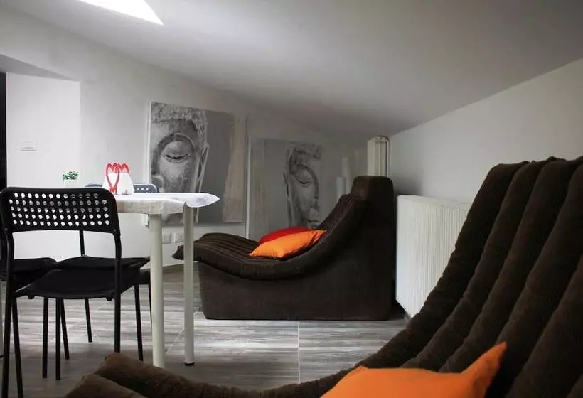 پانسیون Villa Alpi