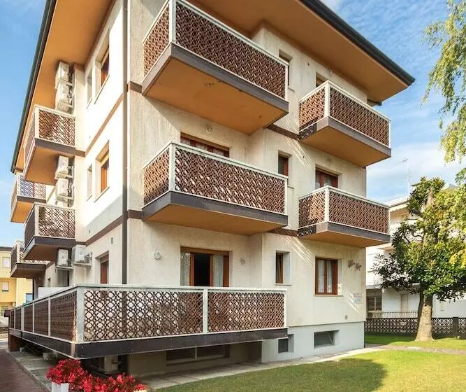 پانسیون Villa Alpi