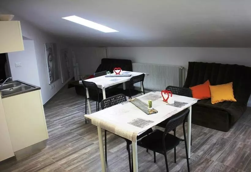 پانسیون Villa Alpi