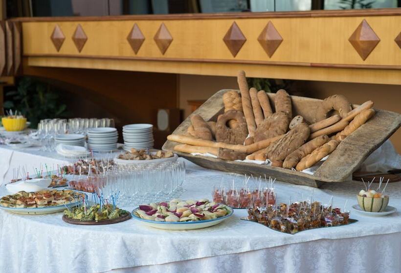 منتجع La Cittadella Dell Oasi