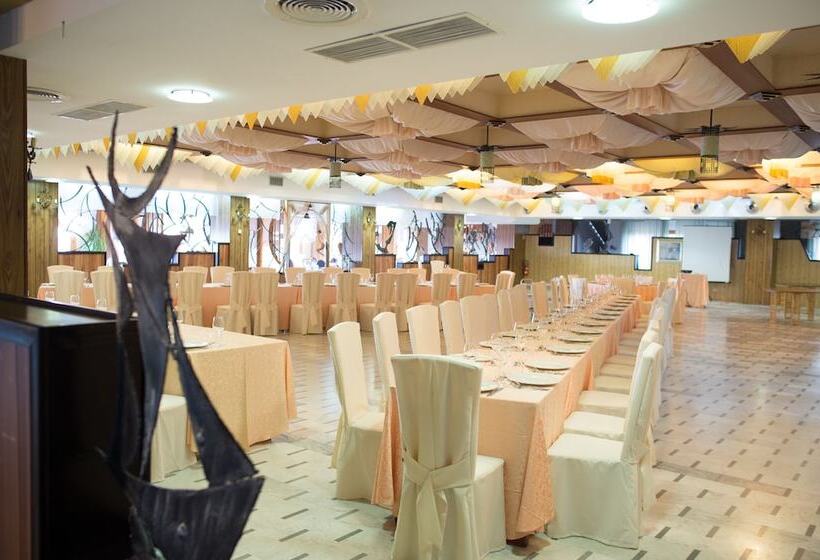 منتجع La Cittadella Dell Oasi