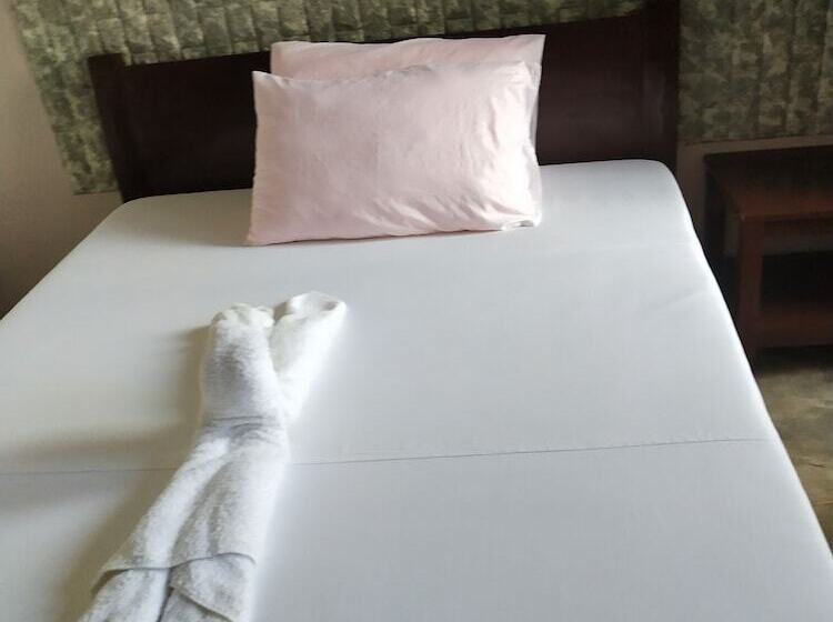 Bed and Breakfast Hr Hotel Bar And Restaurant