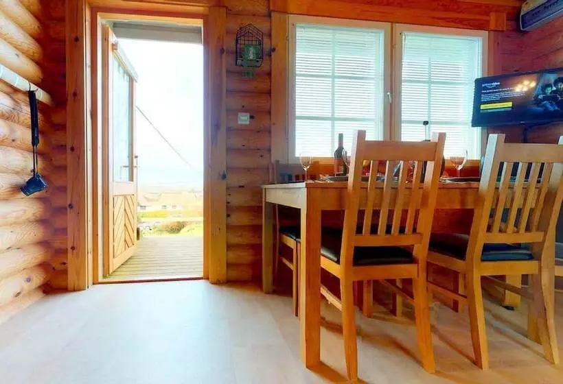 Croyde Ranch Chalet 2 Bedrooms