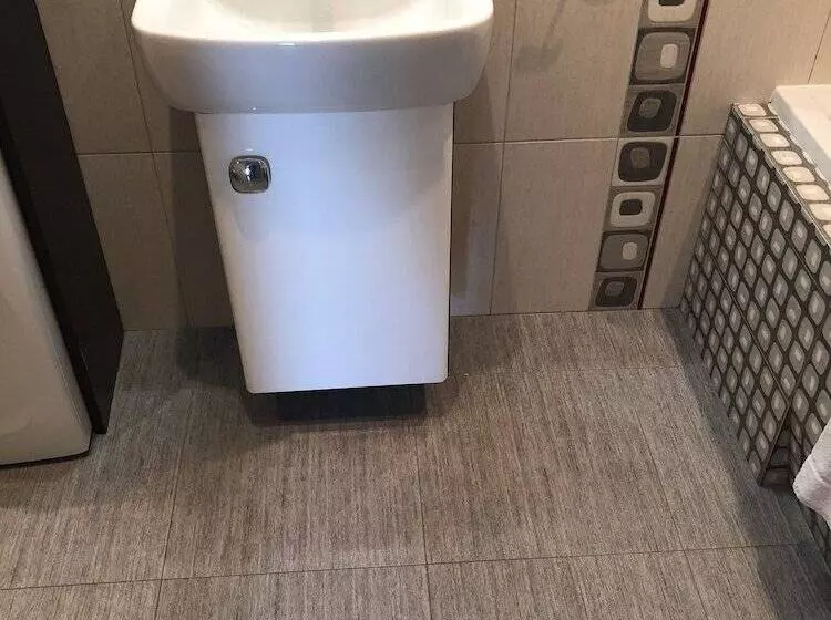 هتل Apartament F&j 35