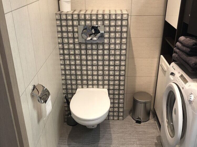 Hotelli Apartament F&j 35