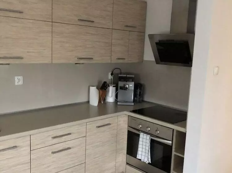 هتل Apartament F&j 35