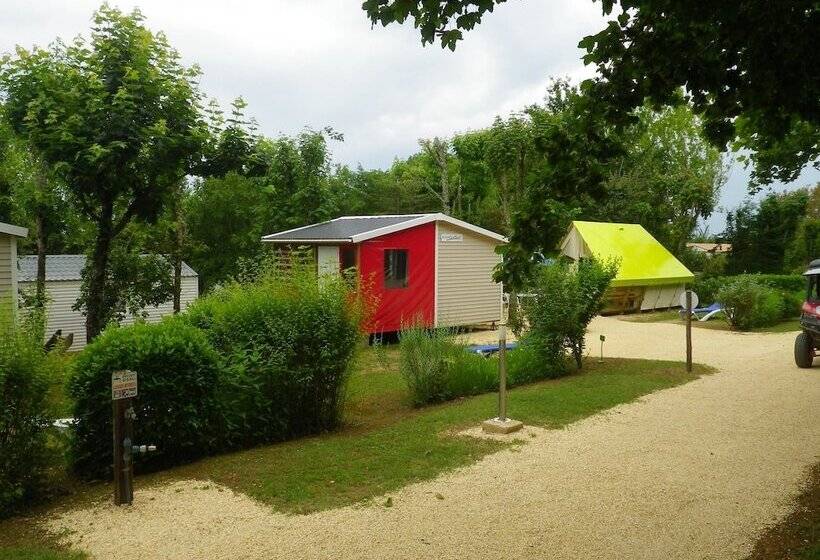ホテル Camping Les Poutiroux   Mobilhome