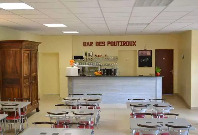 ホテル Camping Les Poutiroux   Mobilhome