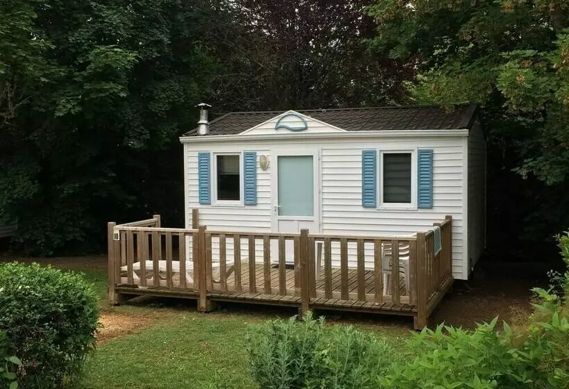 ホテル Camping Les Poutiroux   Mobilhome