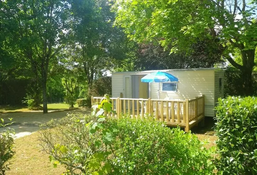 ホテル Camping Les Poutiroux   Mobilhome