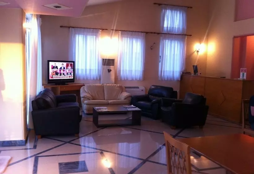 ホテル Cybele Kifisia Apartments